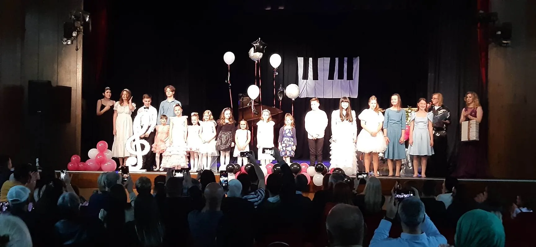 Živinički talenti u klasi prof. mr. Monike Tadić sinoć oduševili ljubitelje klasične muzike