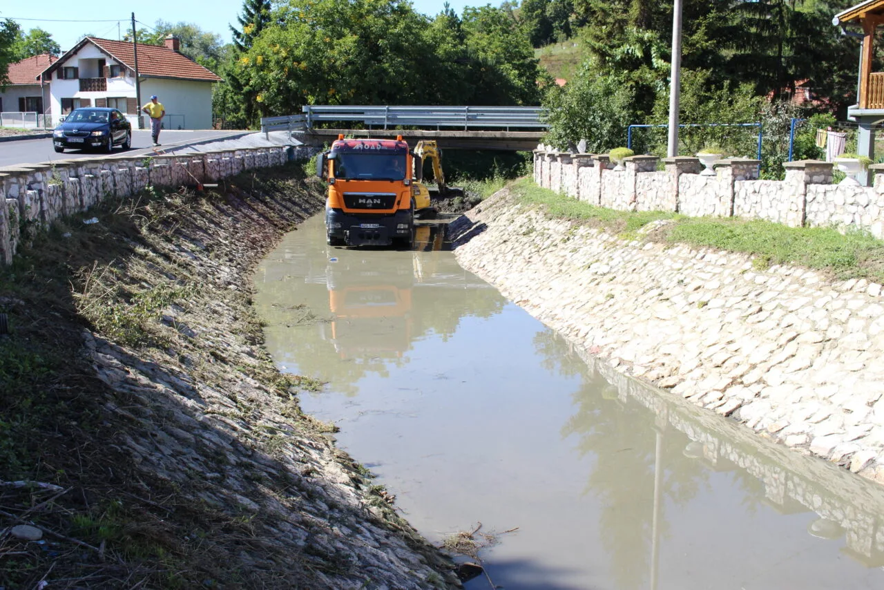 U ponedjeljak počinje čišćenje neregulisanog korita rijeke Jale u Gornjoj Tuzli