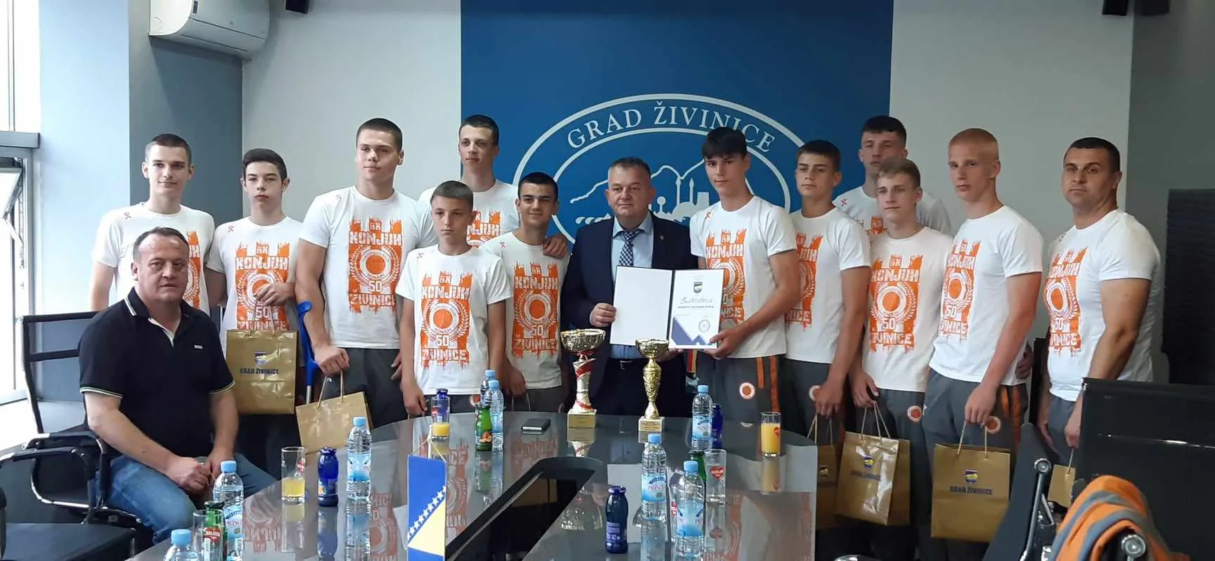 Gradonačelnik Živinica upriličio prijem za kadetsku selekciju RK Konjuh Živinice