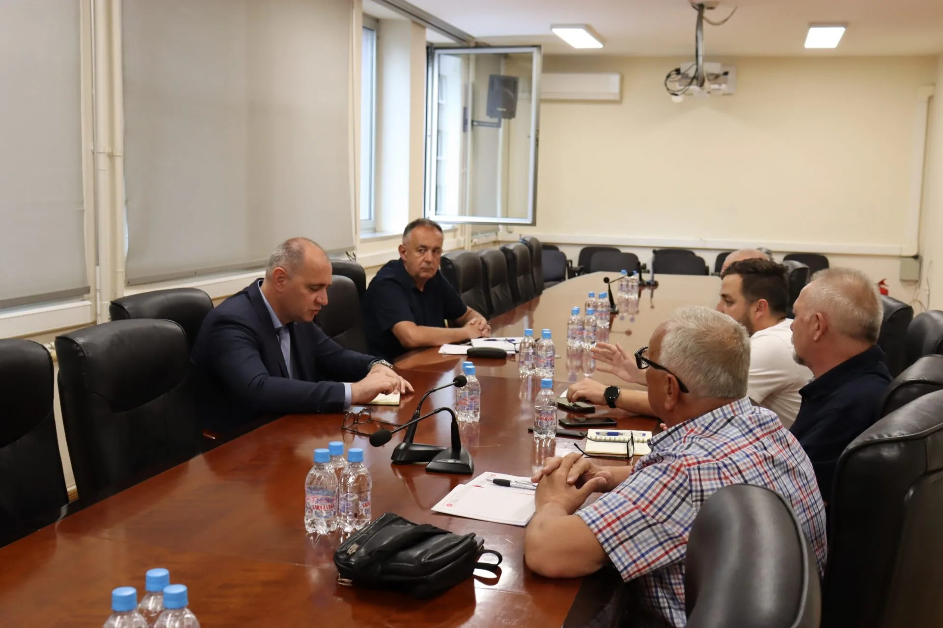 Predstavnici Mjesne zajednice Par Selo na sastanku kod gradonačelnika |