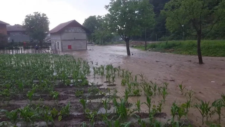 Služba civilne zaštite upozorava građane da se u naredna tri dana očekuju padavine koje mogu prouzrokovati bujične poplave