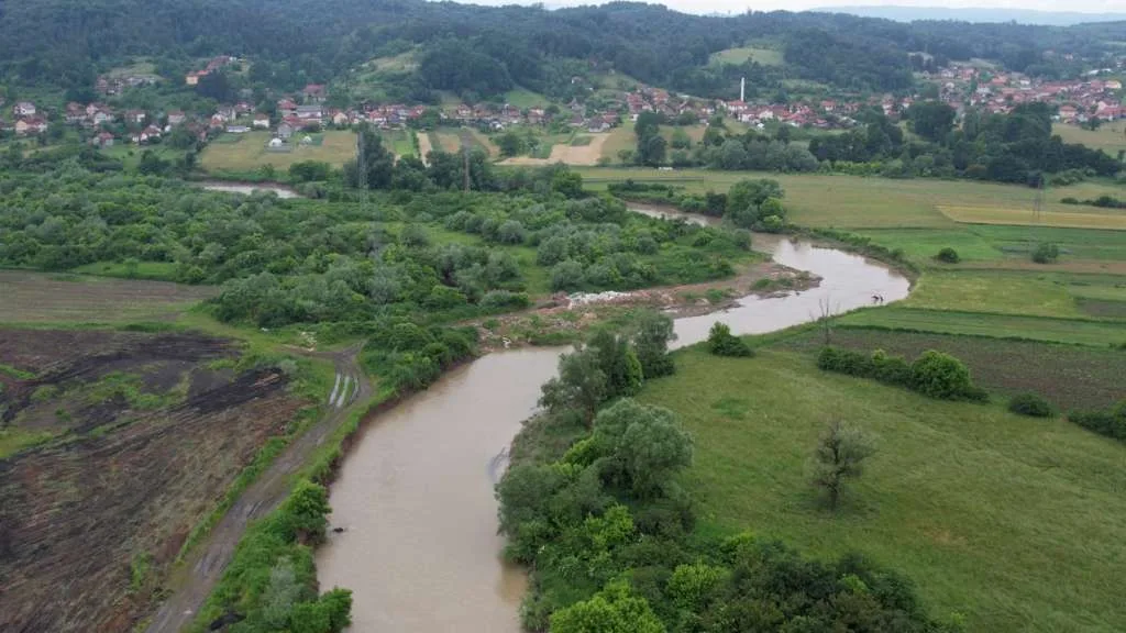 Započela regulacija korita rijeke Spreče u TK, projekat vrijedan 1,75 miliona KM