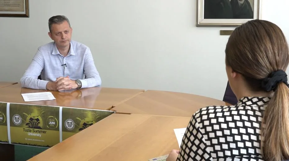 (VIDEO) Suljagić: UNTZ planira upisati 2022 studenta, konkurs će biti objavljen 21.6.2023. |