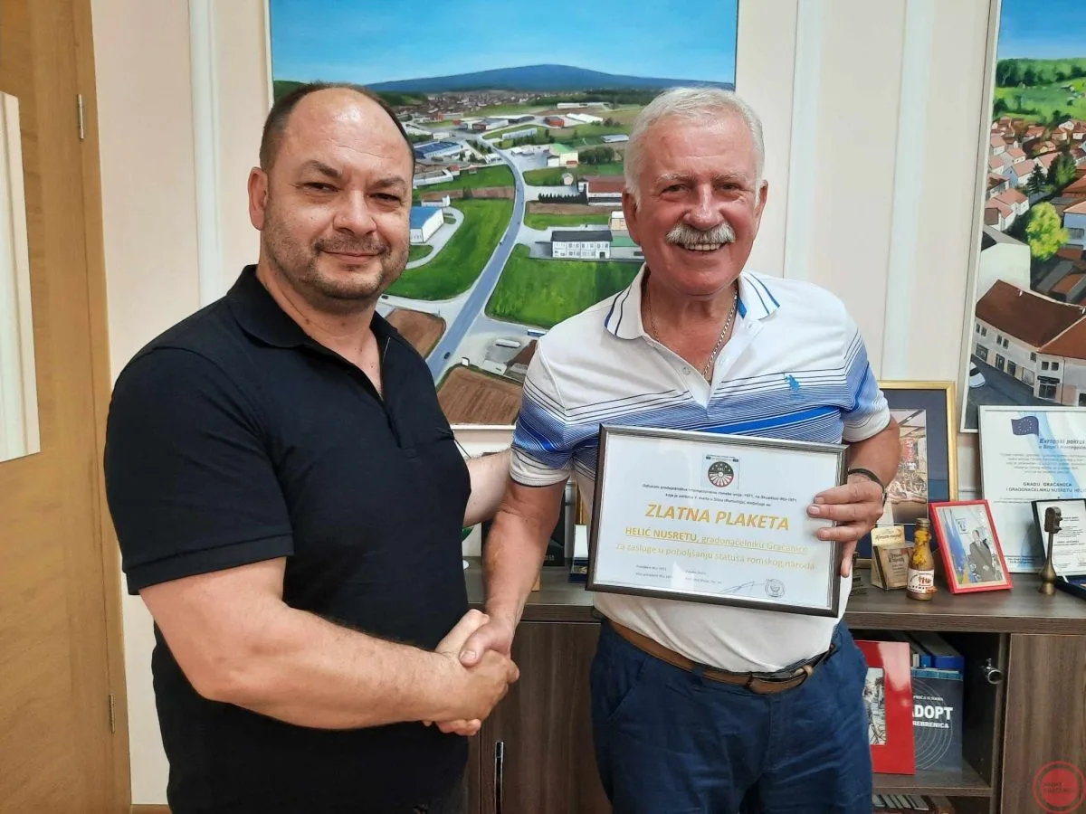 Internacionalna romska unija uručila Zlatnu plaketu gradonačelniku Heliću –