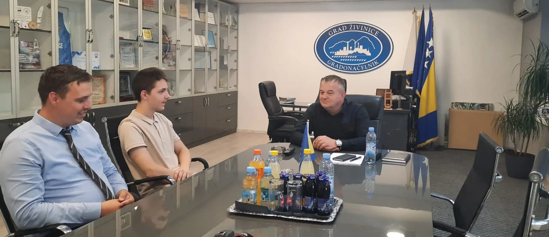 Gradonačelnik Began Muhić upriličio prijem za mladog fizičara Muhameda Numanovića
