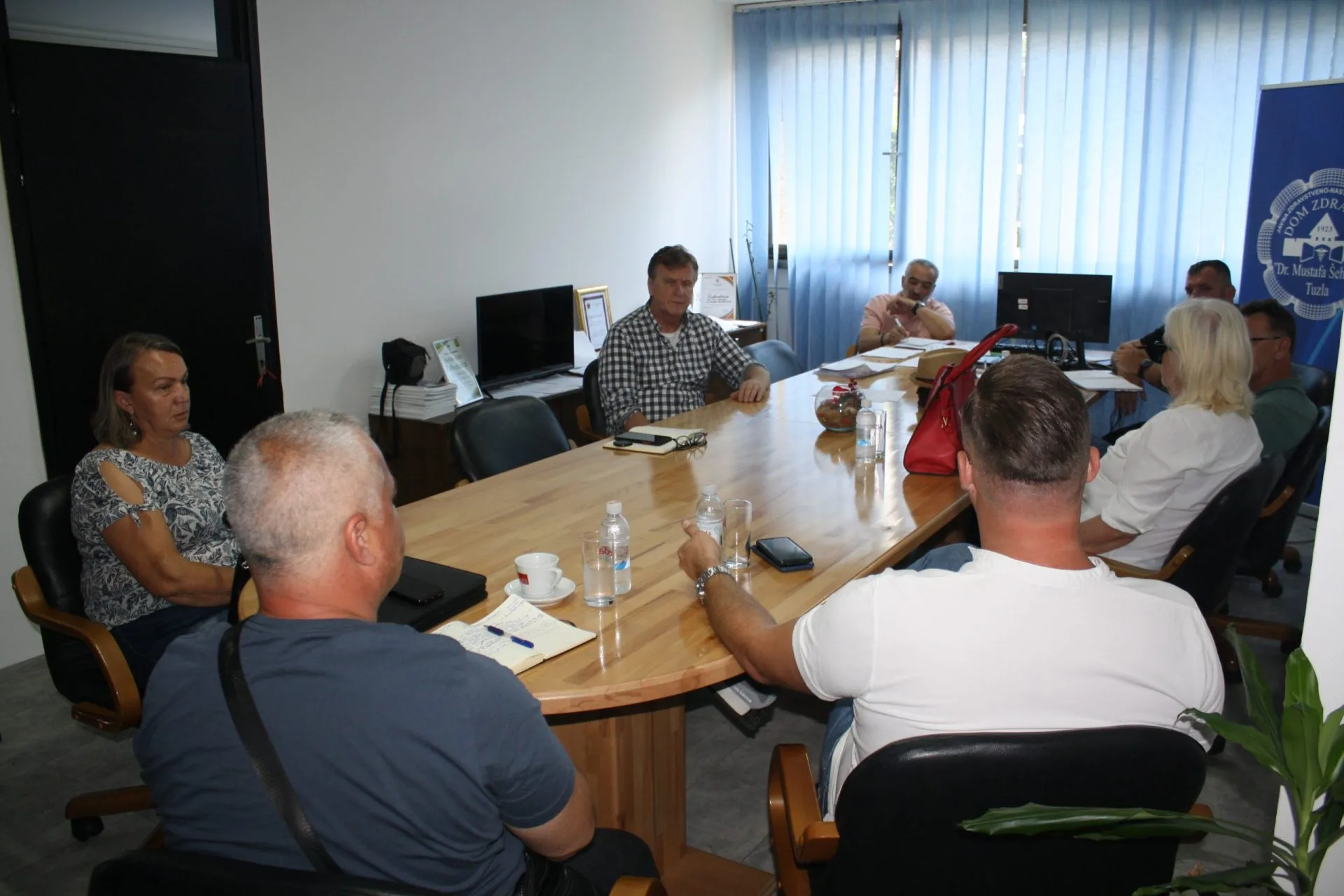 Vršilac dužnosti direktora Doma zdravlja Tuzla,prof.dr.Samir Mačković razgovarao sa predstavnicima velikog broja udruženja za osobe sa posebnim potrebama