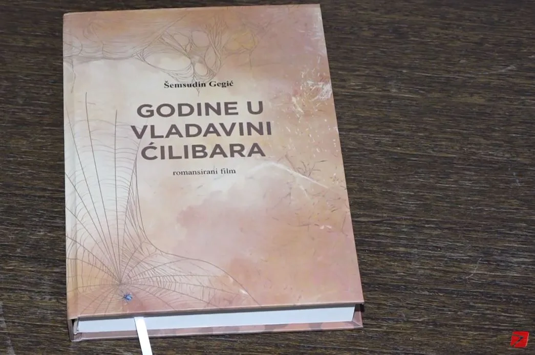 (VIDEO) Promocija knjige Šemsudina Gegića ˝Godine u vladavini ćilibara˝