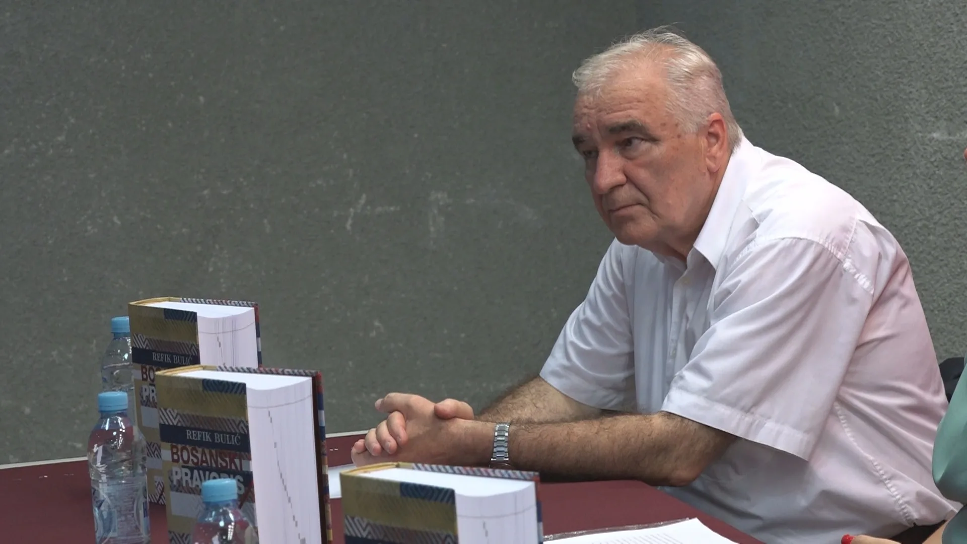 (VIDEO) Upriličena promocija ˝Bosanskog pravopisa˝ autora Refika Bulića