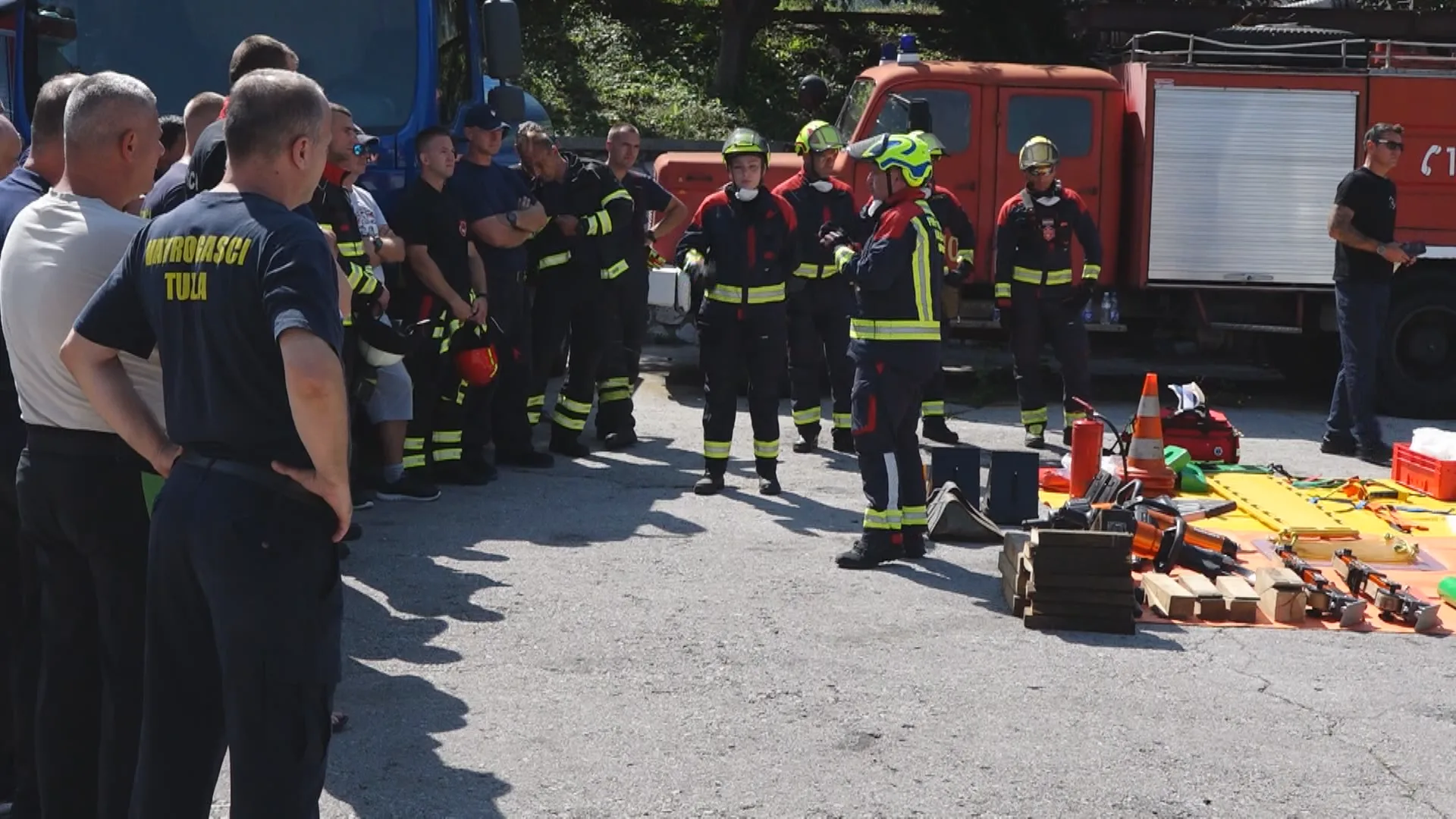 (VIDEO) Održana vatrogasna vježba tuzlanskih i vatrogasaca iz Karlovca
