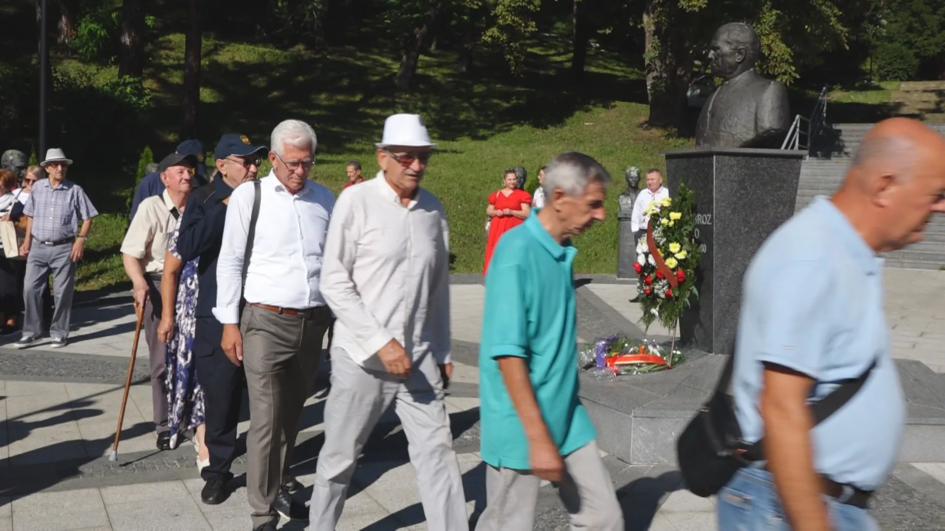 (VIDEO) Manifestacijom na Slanoj Banji obilježen Dan ustanka naroda i narodnosti BiH protiv fašizma 1941.godine