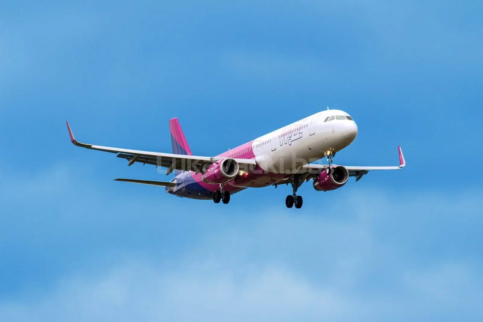 Wizz Air zatvara svoju bazu u Tuzli i obustavlja letove za nekoliko destinacija