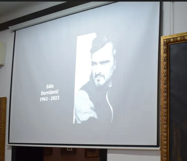 Održana komemoracija tuzlanskom slikaru Edinu Edi Derviševiću