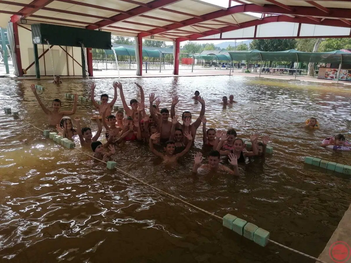 Uspješno završena “Obuka učenika/ca neplivača” –