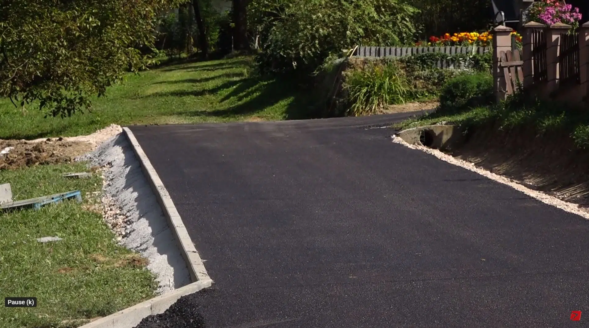 (Video) Nastavljaju se infrastrukturni radovi: Završen novi put u MZ Ljubače
