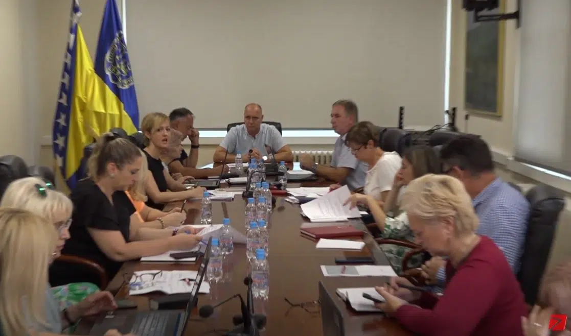 (Video) Održana sjednica Kolegija gradonačelnika  Tuzle