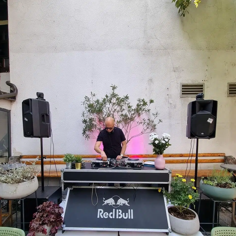 Tuzlanski DJ Soole odradio maratonski dvanaestosatni muzički mix