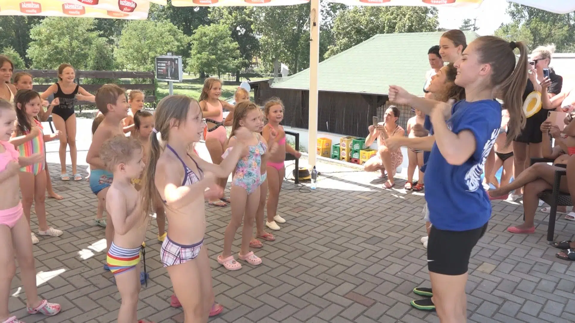 Plesni klub “Vortex” i danas na Panonici organizovao plesne radionice za sve generacije (Video)