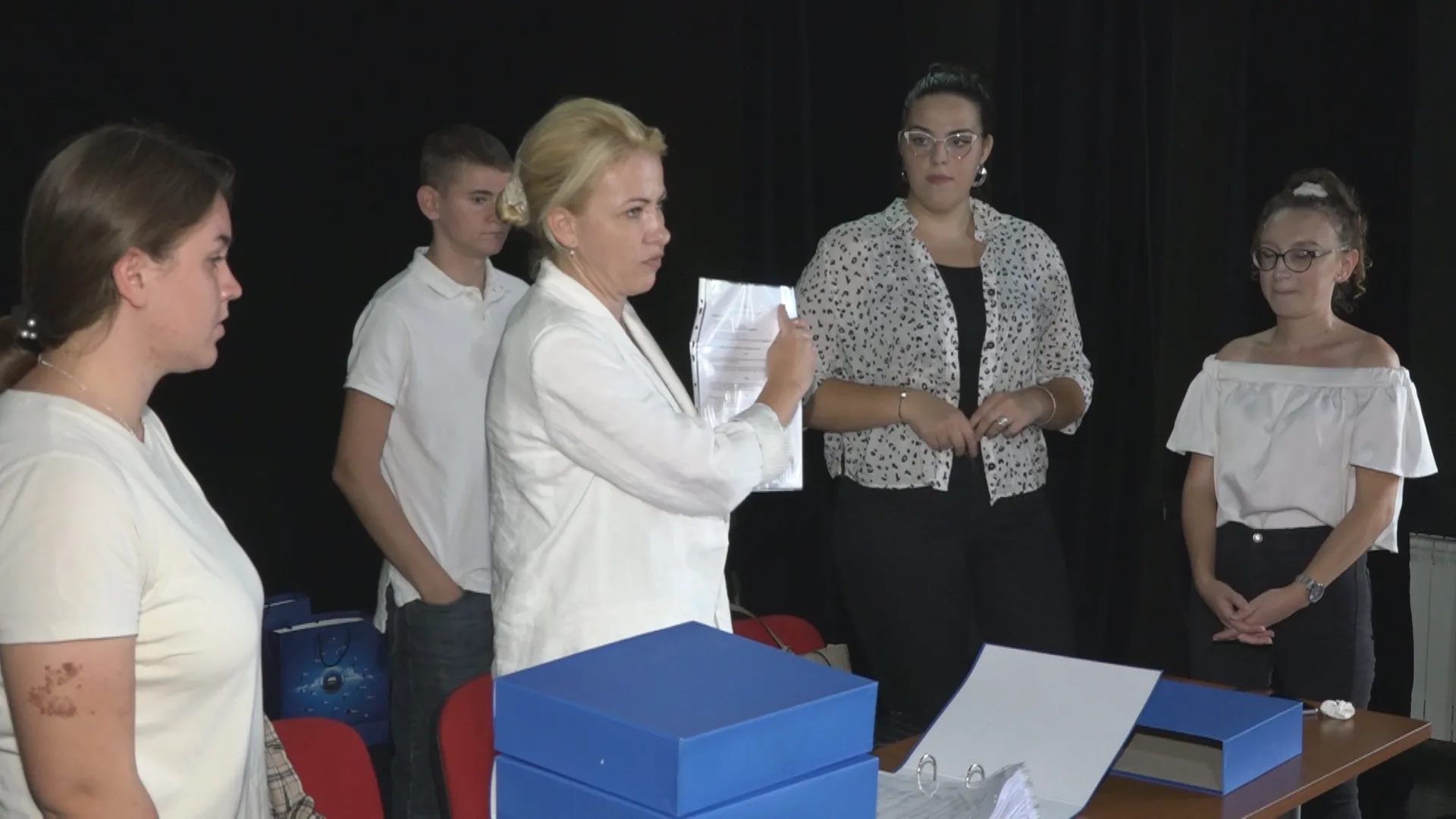 (VIDEO) Fondacija “Hastor” organizovala potpisivanje ugovora sa stipendistima iz Tuzle