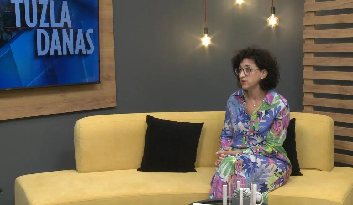 (VIDEO) Gost “Tuzle danas” Adina Arapčić predsjednica Društva pedagoga i psihologa TK