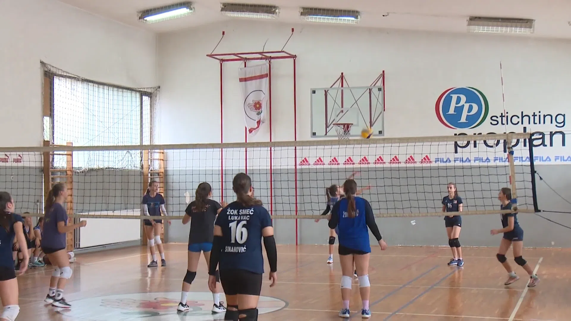 (VIDEO) Održan odbojkaški turnir pod nazivom ˝Dječija nedelja˝