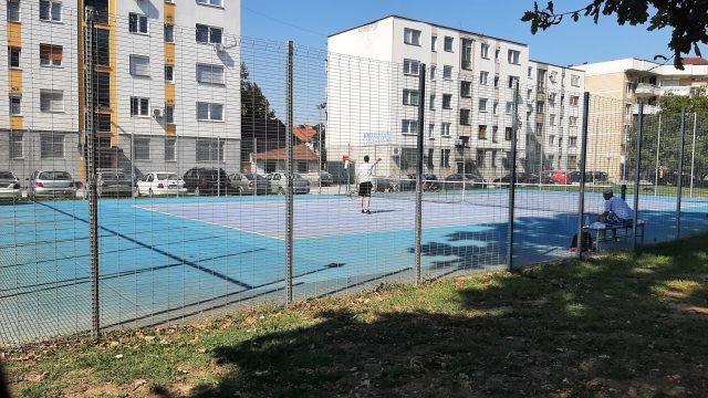 živiničani pokazuju interes za rekreativno igranje tenisa