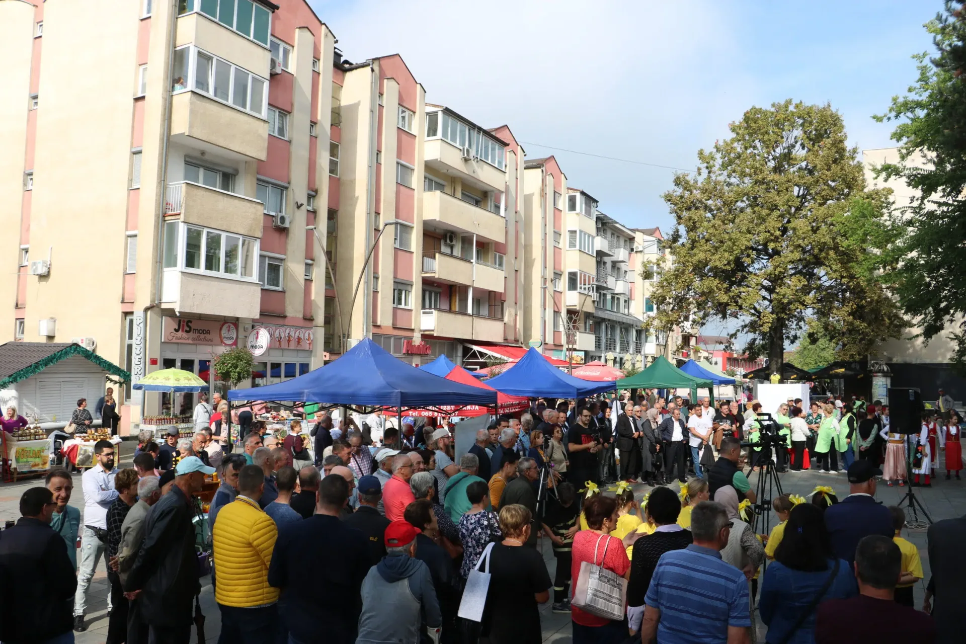 U Srebreniku održan 15. Sajam pčelarstva i opreme
