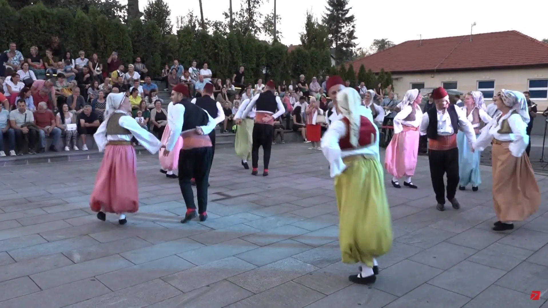 (VIDEO) GKUD “Bosna” organizovao Veče folklora