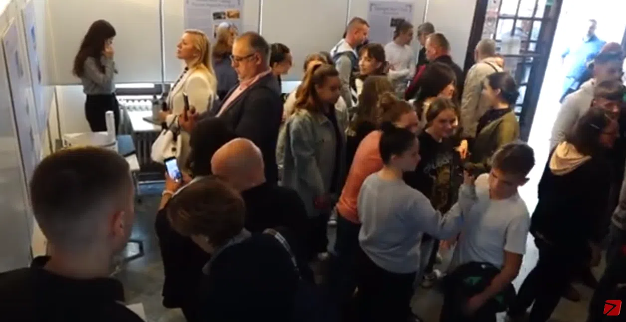 (VIDEO) Otvorena izložba ˝Biseri tuzlanske arhitekture˝