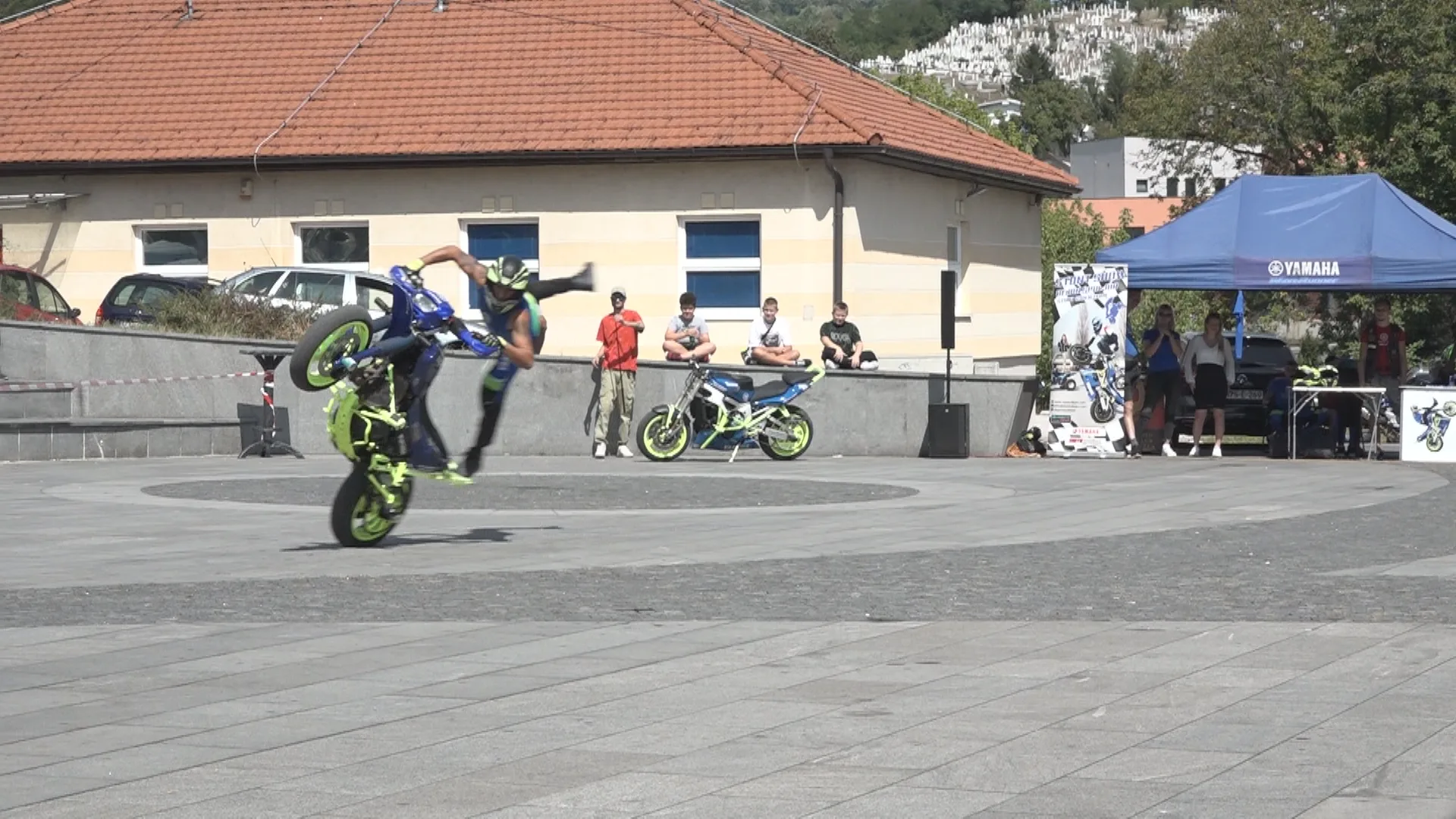(VIDEO) Bike fest u Tuzli: Nevjerovatne akrobacije petostrukog prvaka i vjenčanje bajkera