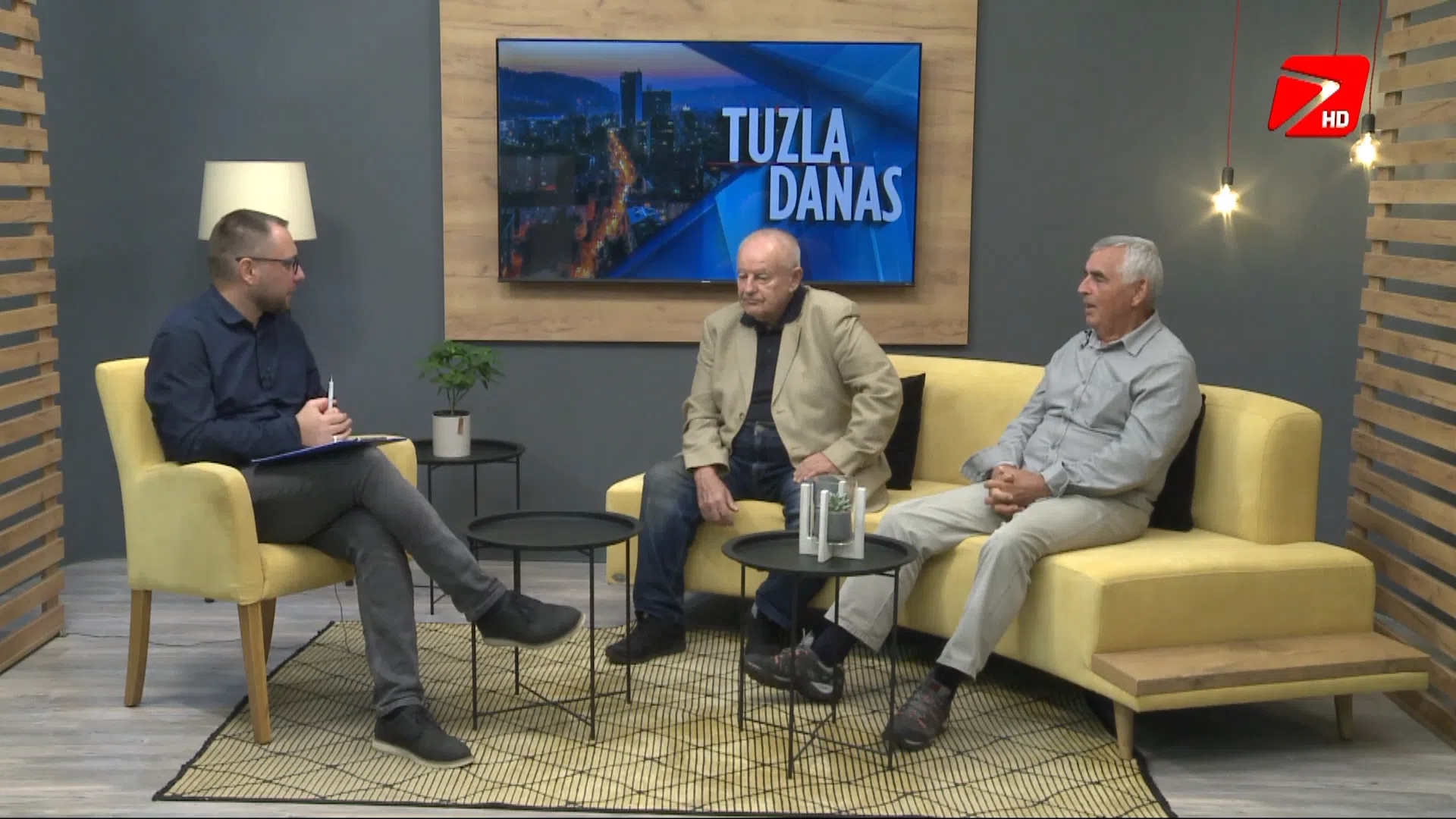 (Video) O značaju i ulozi 2. Korpusa Armije RBiH sa generalnom u penziji Anđelkom Makarom i komandantom 1. Tuzlanske brigade Ekremom Šehovićem