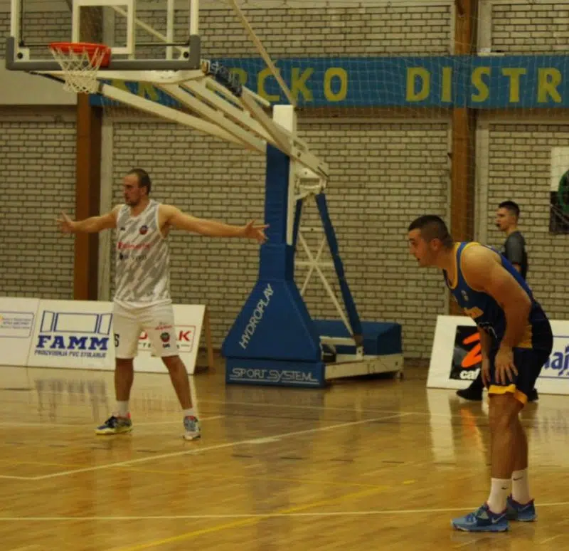 Košarka:KK Gradina-KK Basket Živinice 73:58