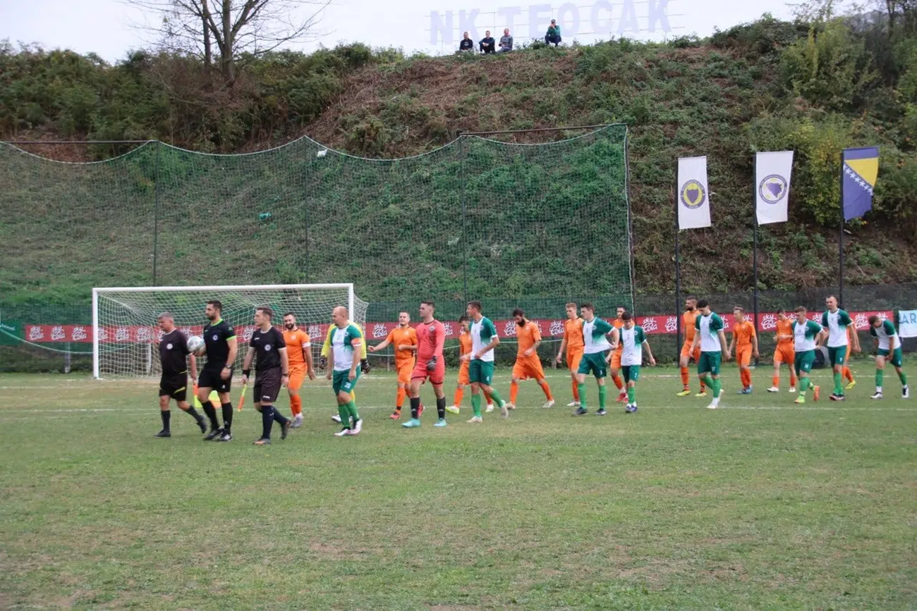 Sapna dočekuje Mladost iz Suhe, Teočak domaćin Stjepan Polju