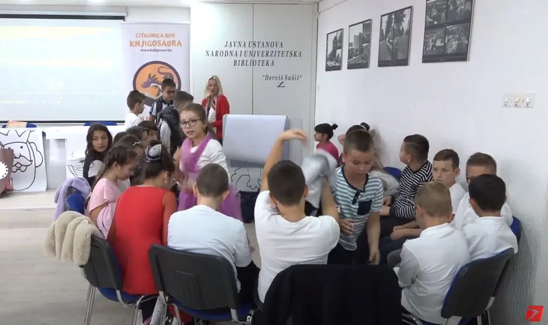 (Video) U Tuzli upriličena 11. po redu Knjigosaurijada