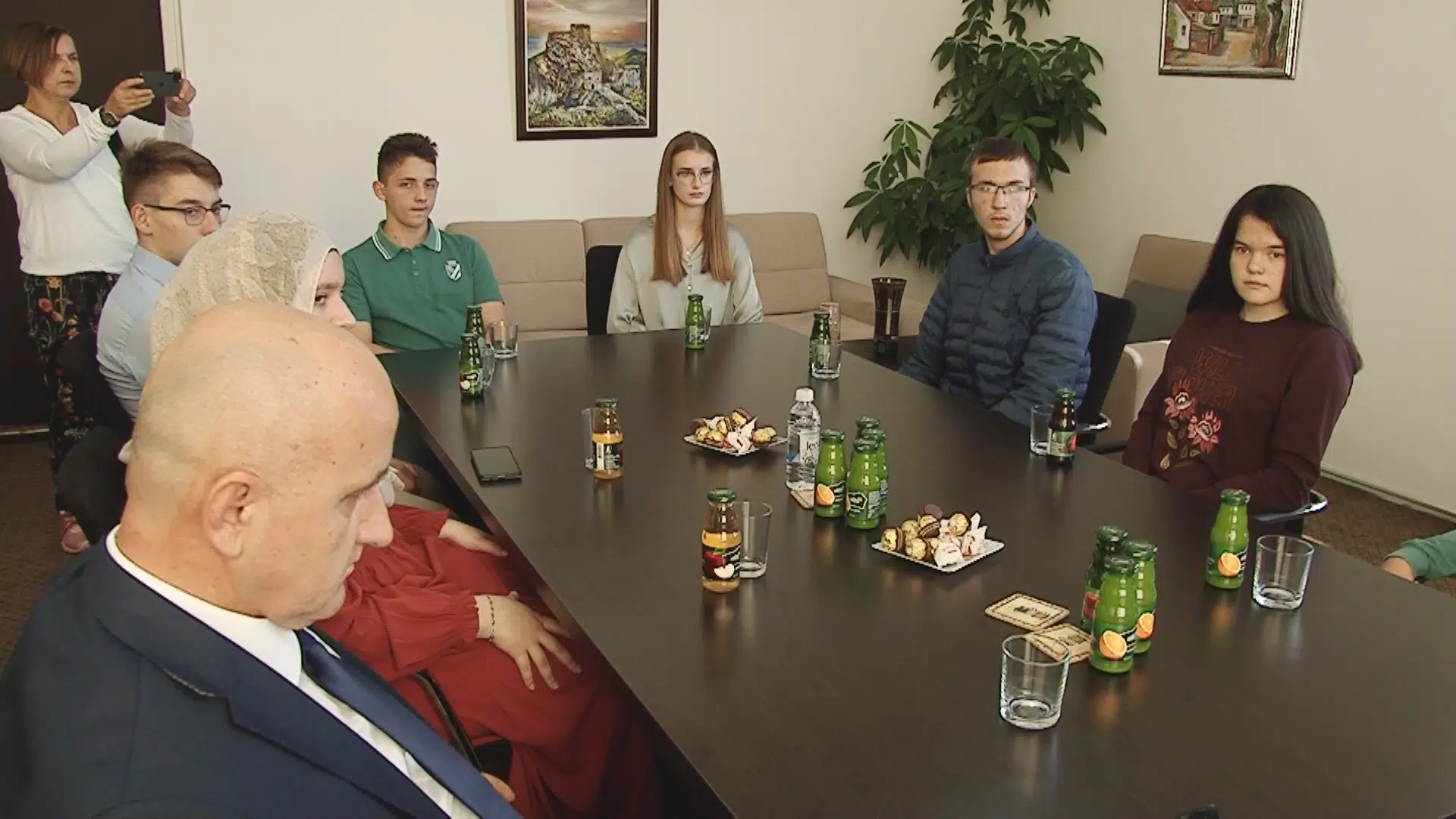 (Video) U Ministarstvu obrazovanja i nauke TK upriličen prijem za najbolje učenike u prošloj školskoj godini