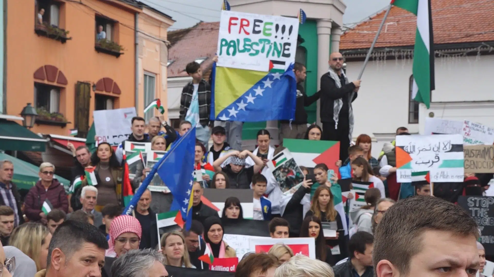 (Video) Sa tuzlanskog Trga Slobode poslana poruka podrške Palestini