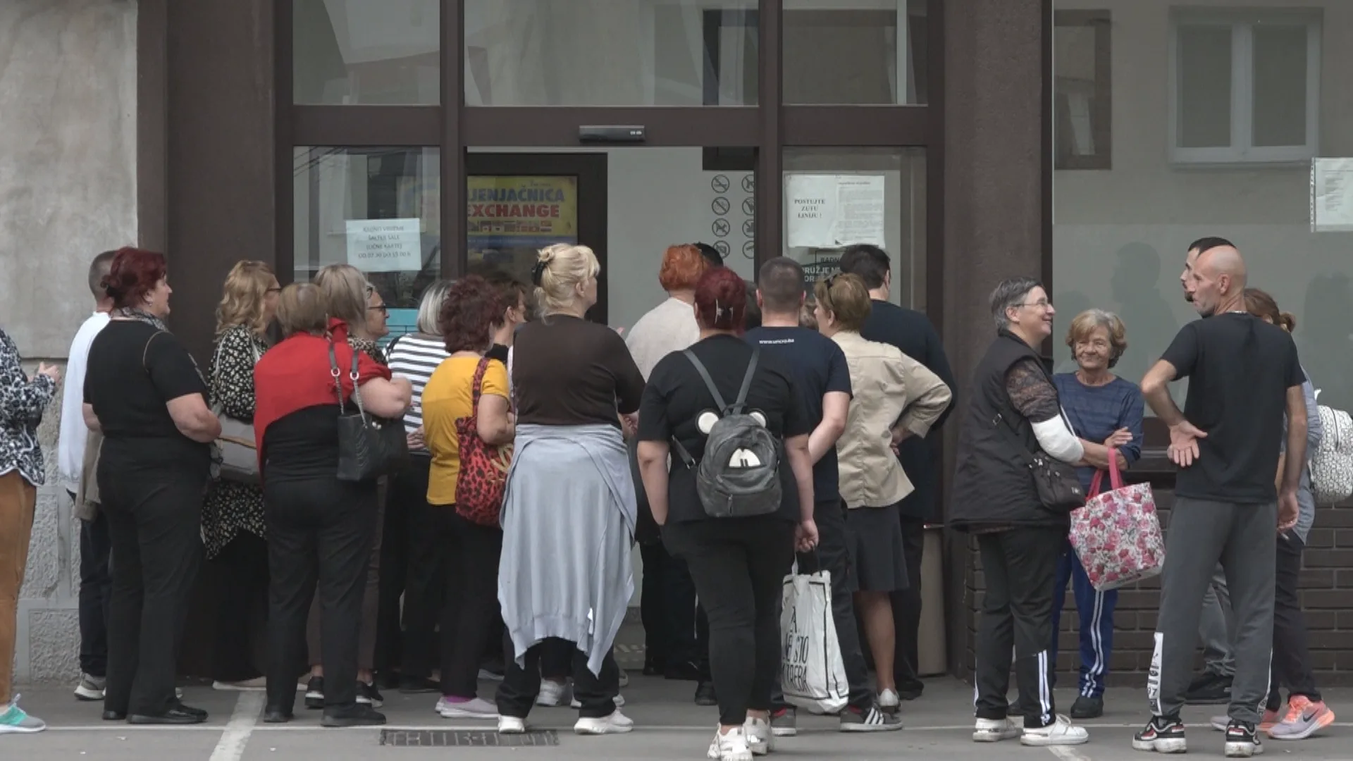 (Video) Obavještenje za građane – Produženo radno vrijeme šalter sale u Tuzli