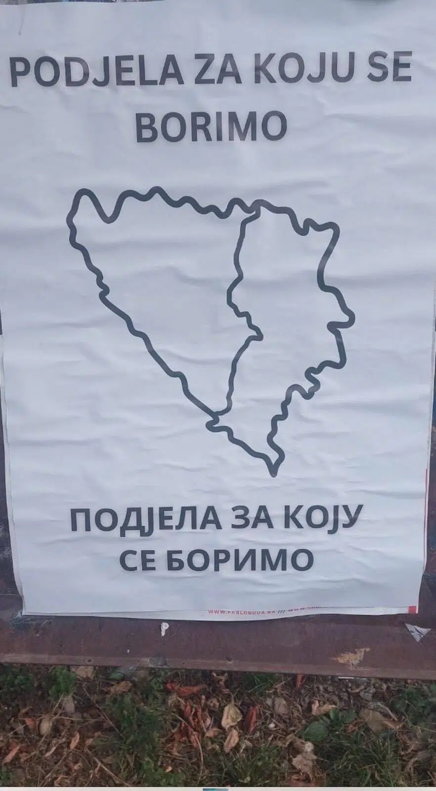 Karton revolucija: Preuzimamo odgovornost za plakate o podjeli Bosne i Hercegovine