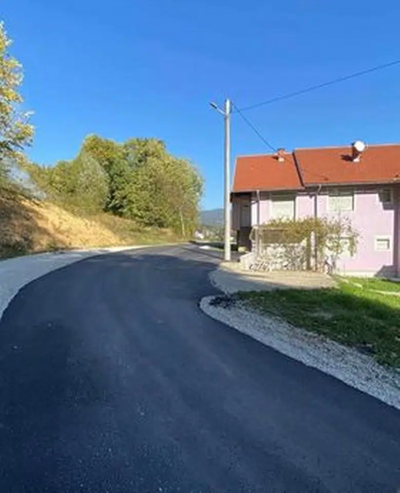 U Kraljevićima još jedan ogranak mjesne zajednice dobio asfaltni put