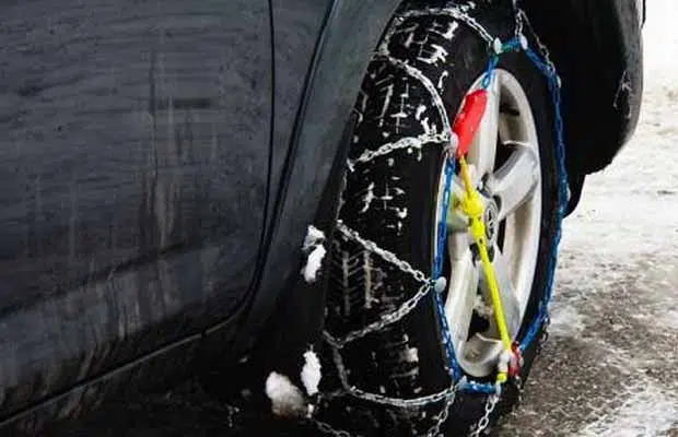 BiH: Od 1. novembra na snazi obavezna zimska oprema u automobilima