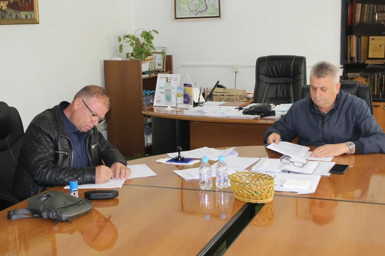Potpisani ugovori za sanaciju i rekonstrukciju nekoliko putnih pravaca na području općine Sapna