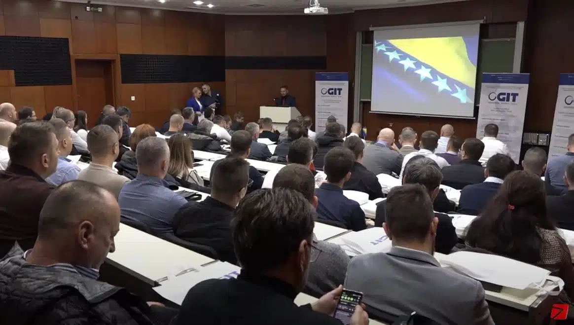 (Video) Tuzla: Održan  Simpozij o betonu