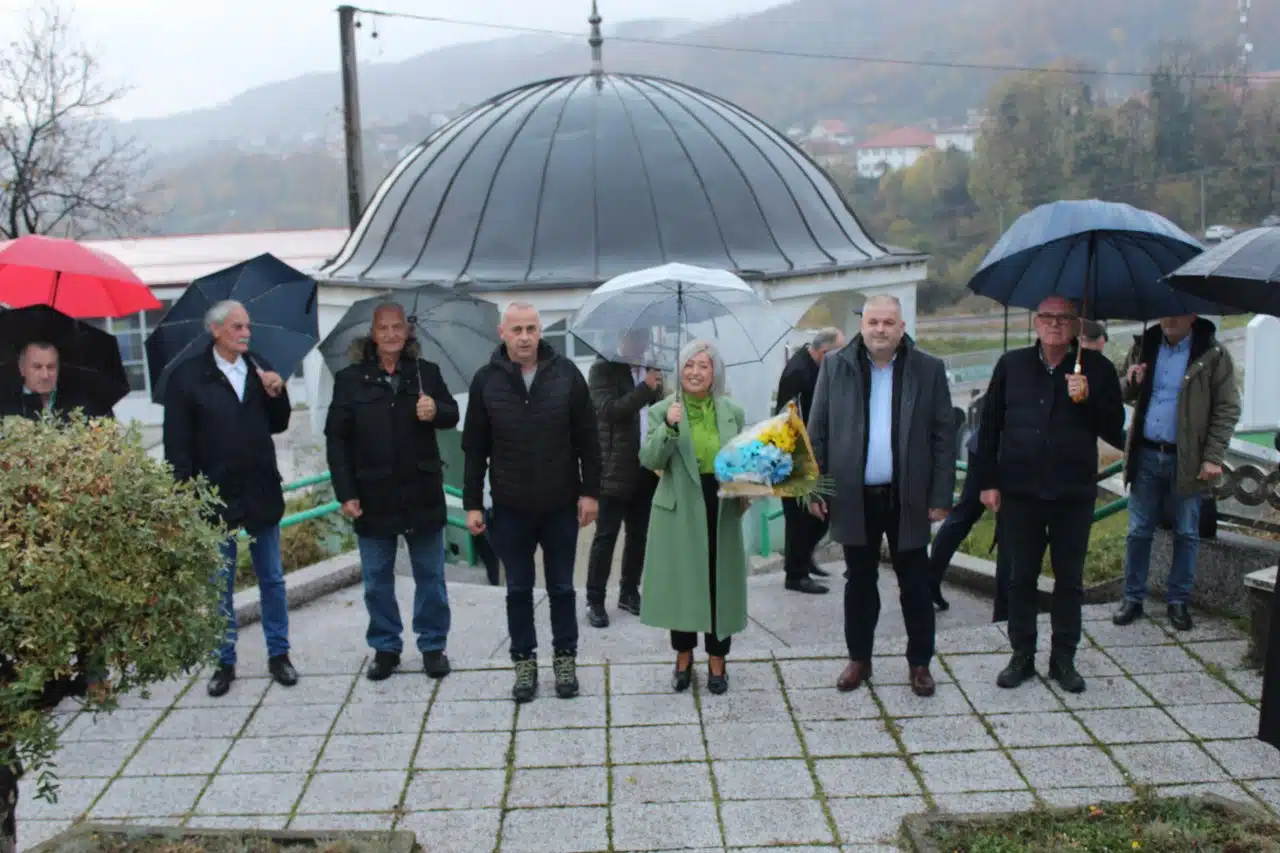 Dan državnosti Bosne i Hercegovine obilježen u Teočaku (FOTO)
