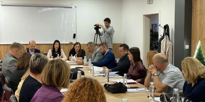 Sastanak rukovodioca kantonalnih organa uprave i upravnih organizacija sa predstavnicima Agencije za državnu službu FBiH –
