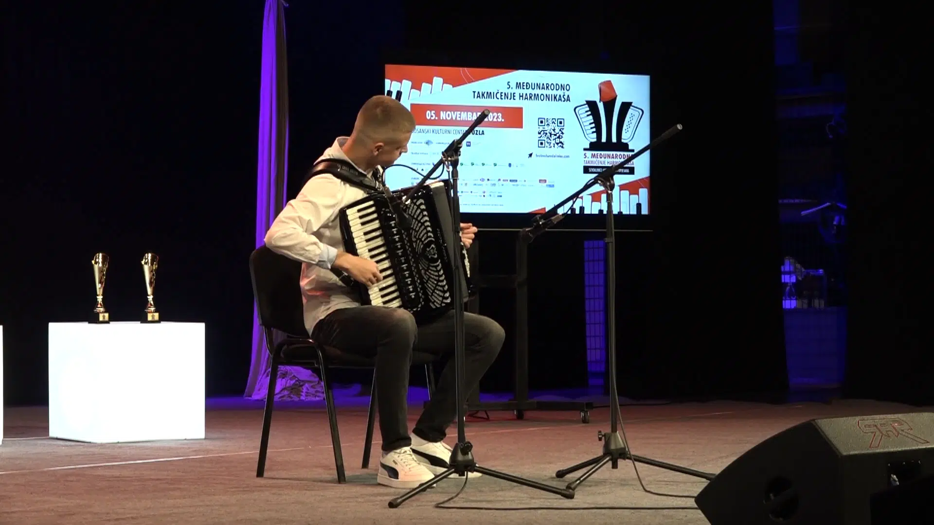 (Video) Manifestacija “Mjesec sevdaha u Tuzli”: Održano 5. Međunarodno takmičenje harmonikaša