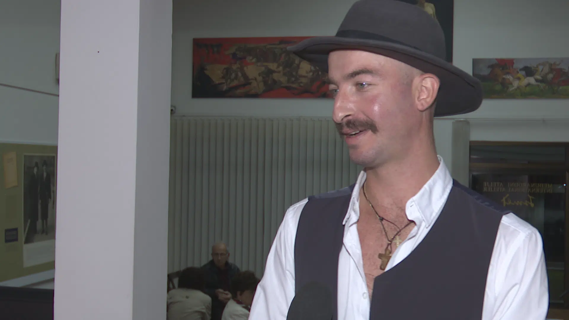(Video) U Tuzli upriličeno “Veče muzike i poezije”