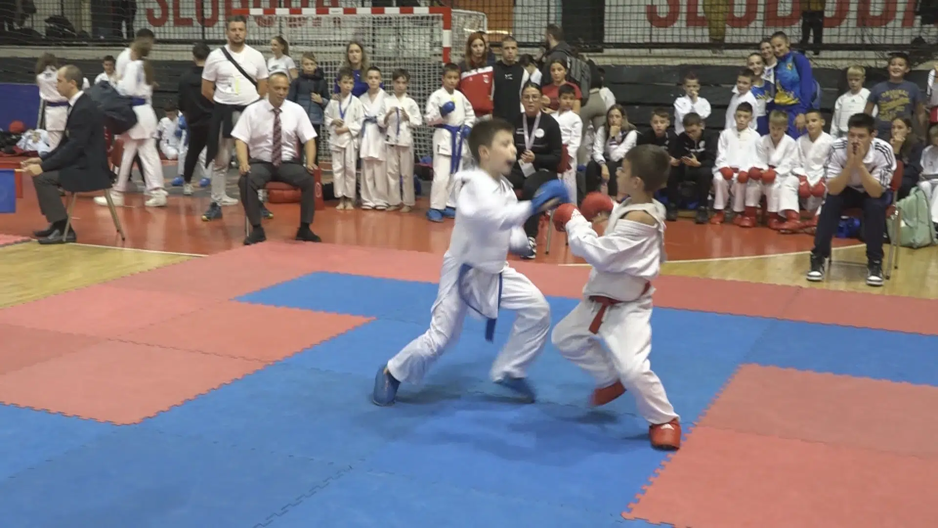 (VIDEO) Održan 7. Međunarodni karate turnir ”Tuzlanski Pobjednik”