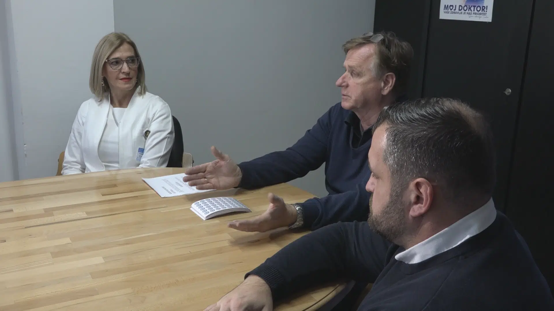 (Video) Dom zdravlja Tuzla: Sutra počinje aplikacija stikera u zdravstvene legitimacije za brži pristup zdravstvenim uslugama onkoloških pacijenata