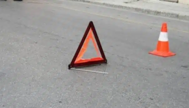 Pet saobraćajnih nesreća na putevima u TK, povrijeđeno četiri osobe