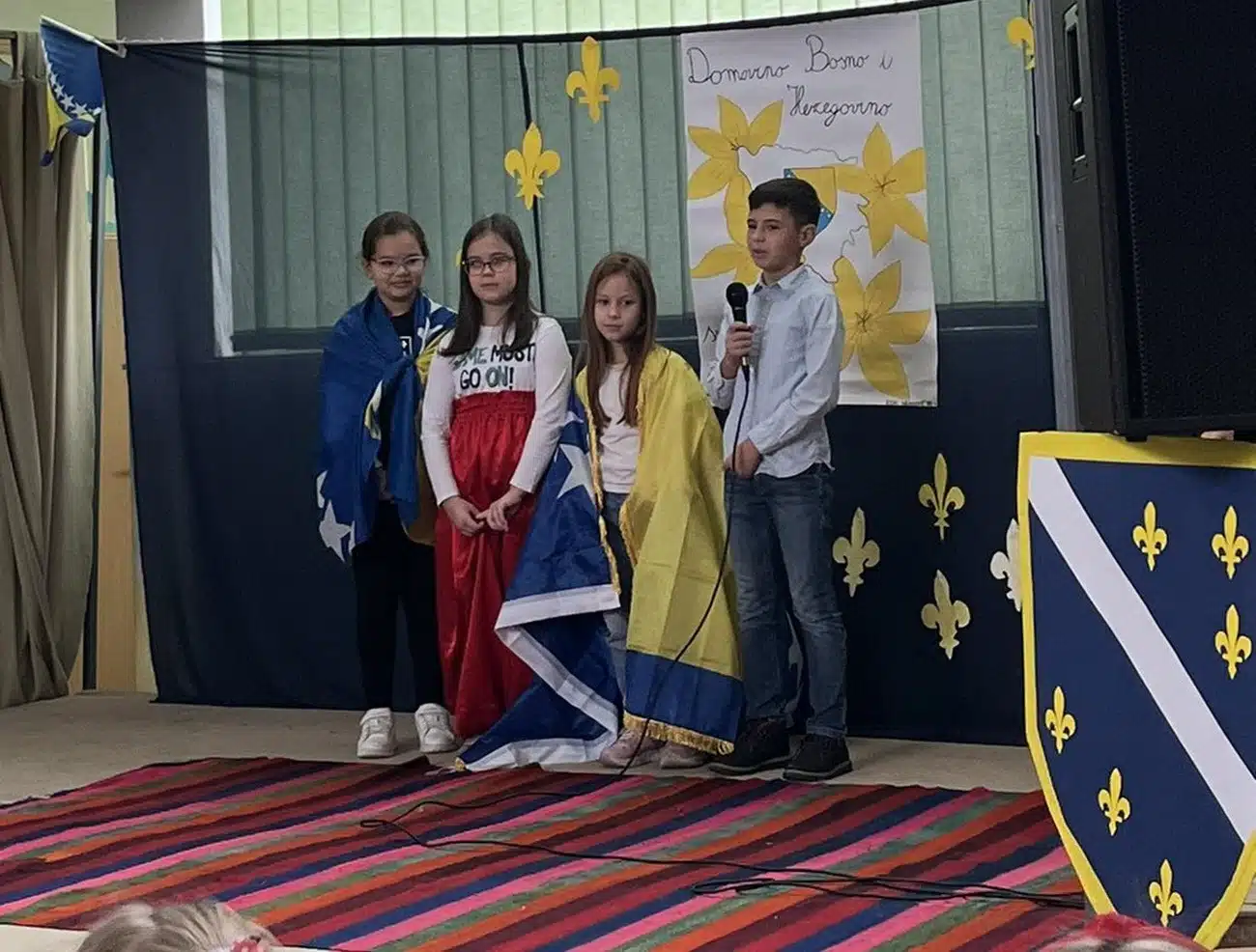 Učenici u Sapni obilježili Dan državnosti naše domovine (FOTO)
