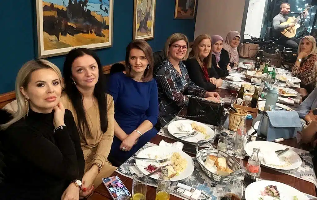 Prva OŠ:Organizovali novogodišnje druženje